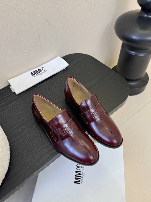 Maison Margie*A loafers. Retro charm, slim fit, and versatile. Custom cowhide up