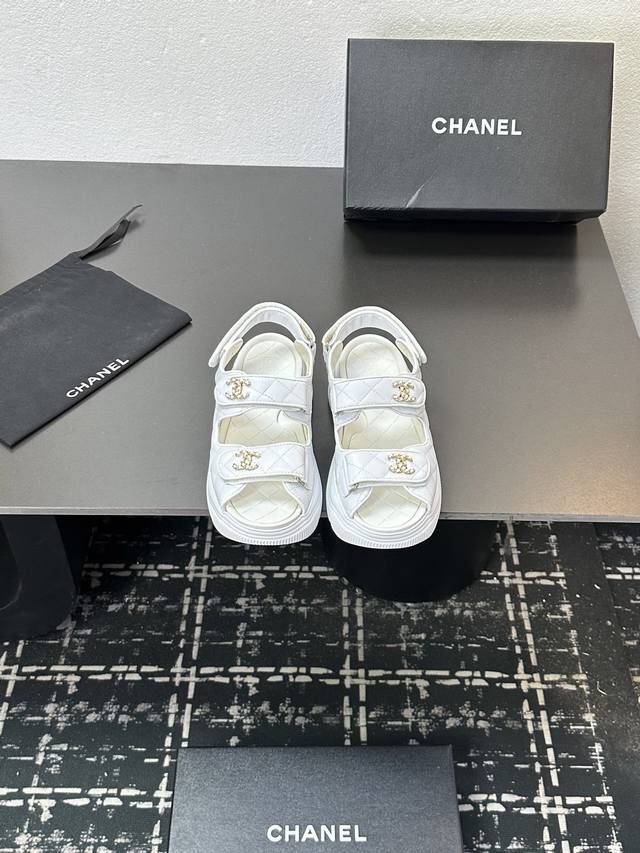 2025 Spring/Summer Newest 3-in-1 Sole Counter Featured Velcro Beach Sandals in