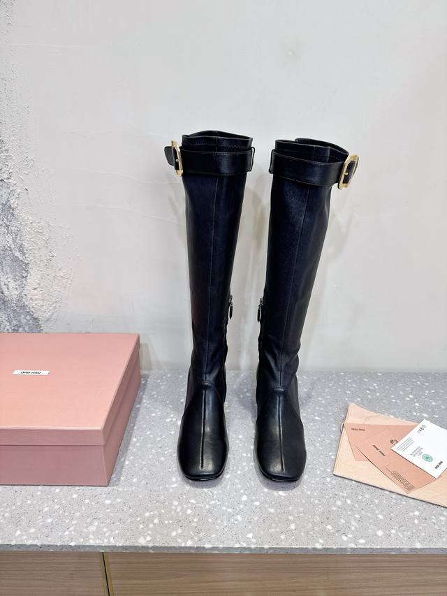 Miumiu Miu Miu 25Ss new autumn and winter stretch boots full of high-end tempera