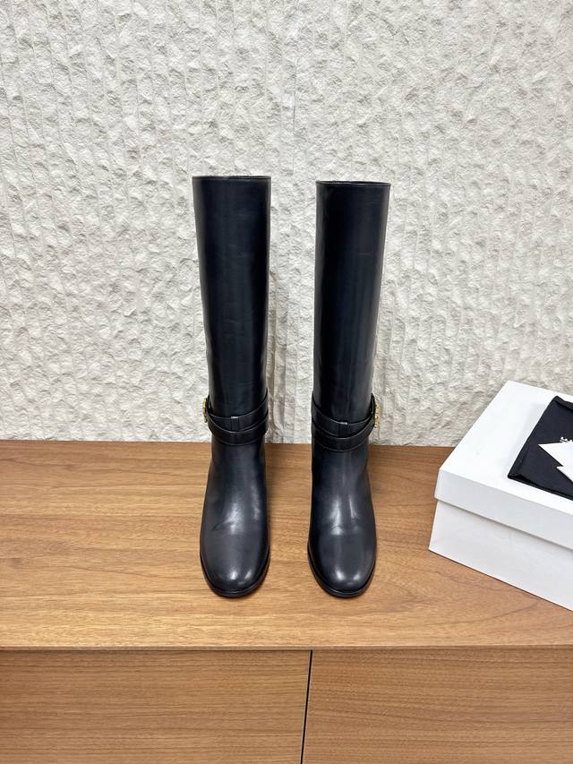 G101 Celine 25Ss new autumn/winter riding boots. Recommended by celebrities, inf