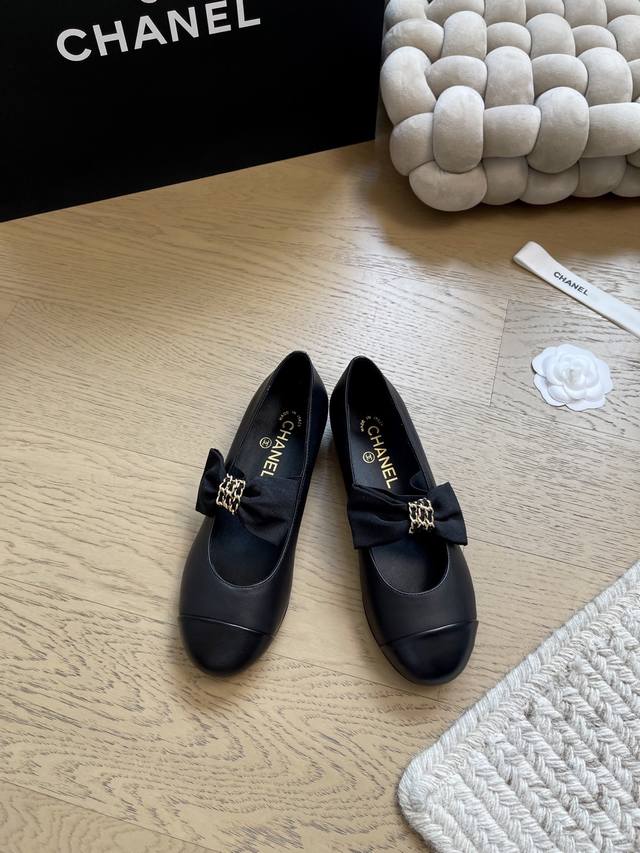 Chanel 25p new bow Mary Jane top version! First sale upper cowhide lining sheeps