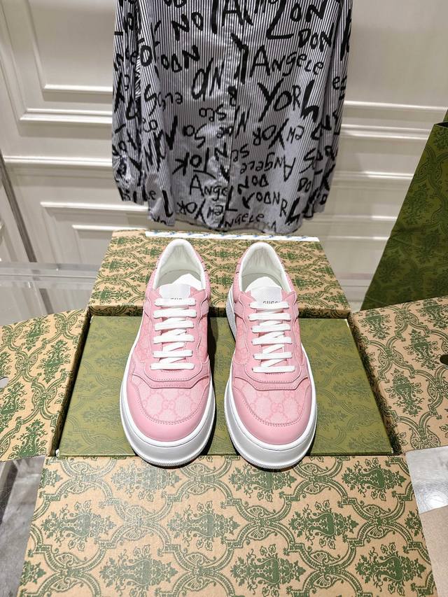 Factory Gucc 2025Ss new collection of thick-soled white sneakers, casual sneake