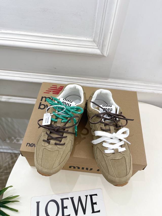 miu Miu 25 counter featured the latest runway model, the 2025 new arrival, the N miu Miu 25 counter featured the latest runway model, the 2025 new arrival, the N