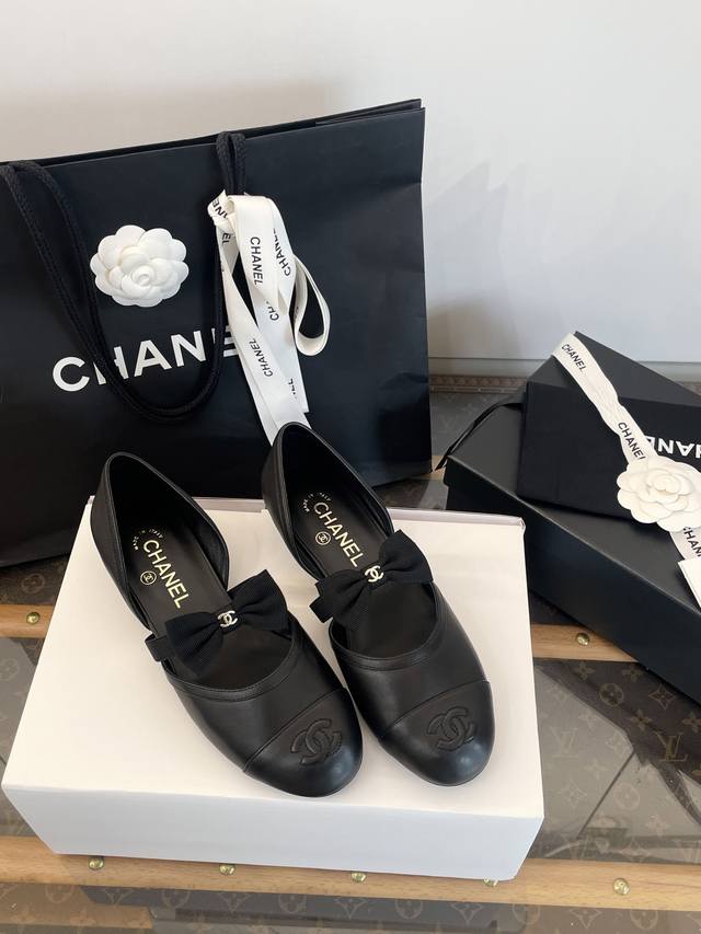 Made in Dongguan* Chanel small round toe bow hollow Mary Jane shoesTop purchasin