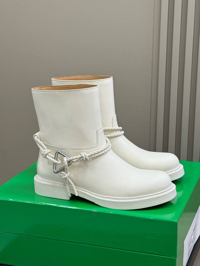 Long boots and short boots 550 Bottega Venet* Bv Women's James Knee-High Boots T