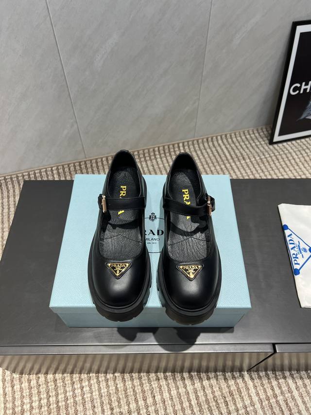 Factory: Exclusive top version prad*A~2025Vs early autumn classic platform thick