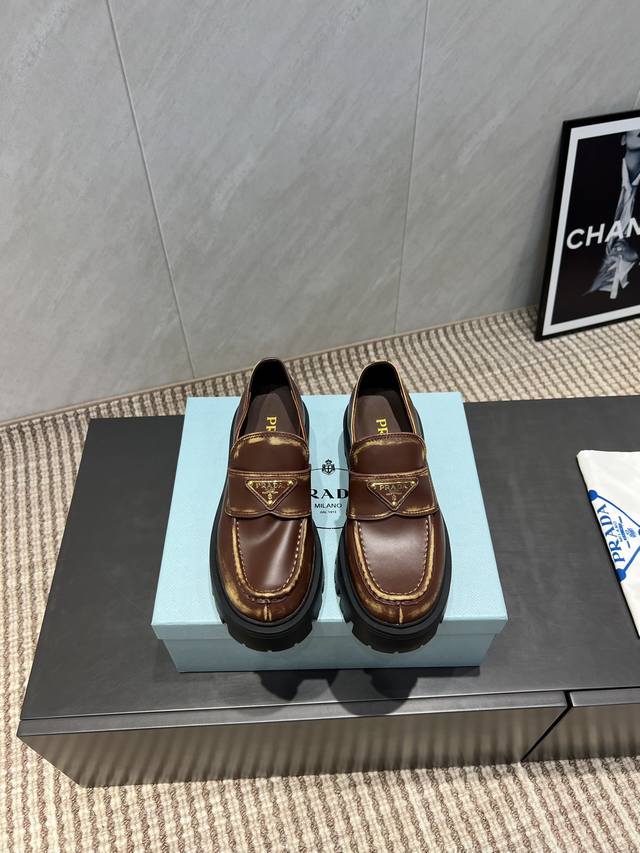 Factory: Exclusive top version prad*A~2025Vs early autumn classic platform thick