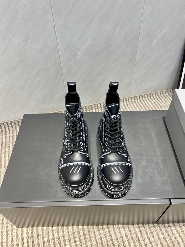 Factory: Exclusive premium couple's graffiti boots. Balenciag* Balenciaga 2025V