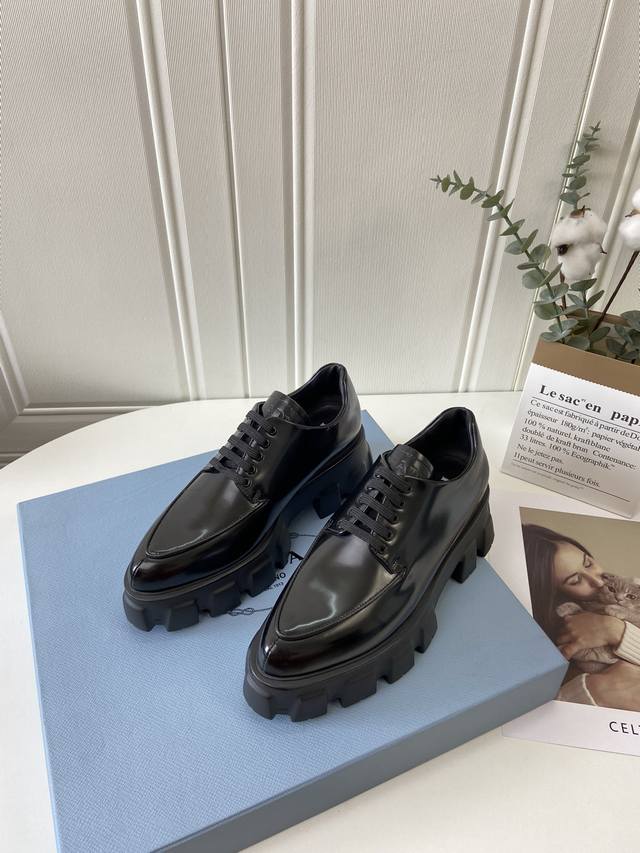 p's top-quality shoes are undoubtedly a hit this fall and winter! They are so be