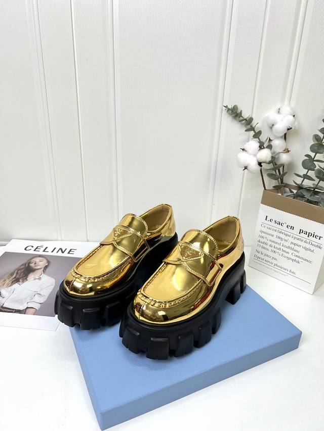 p new style, exclusive April new productClassic wheel thick sole + classic loafe