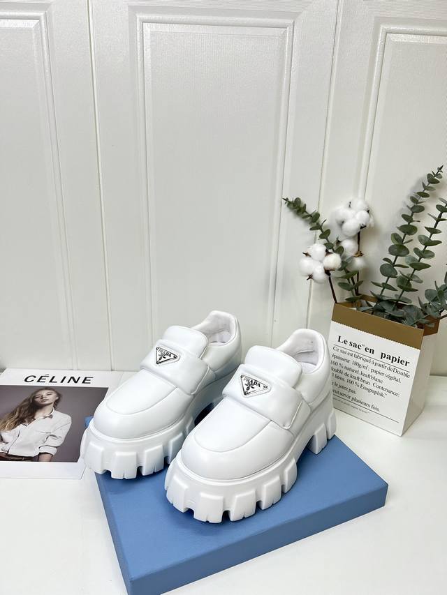 p new spring and summer modelsClassic wheel thick sole + classic loafer upperThe