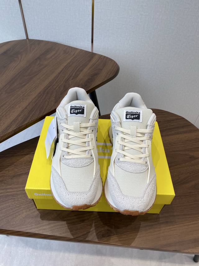 Asics Onitsuka Tiger Moage Co low-top, durable, casual running shoes for men and