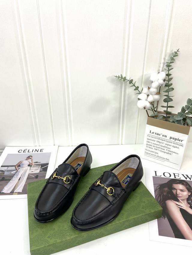 Gucc* G horsebit flat loafers 1953 horsebit retro loafers, Upper: imported calfs