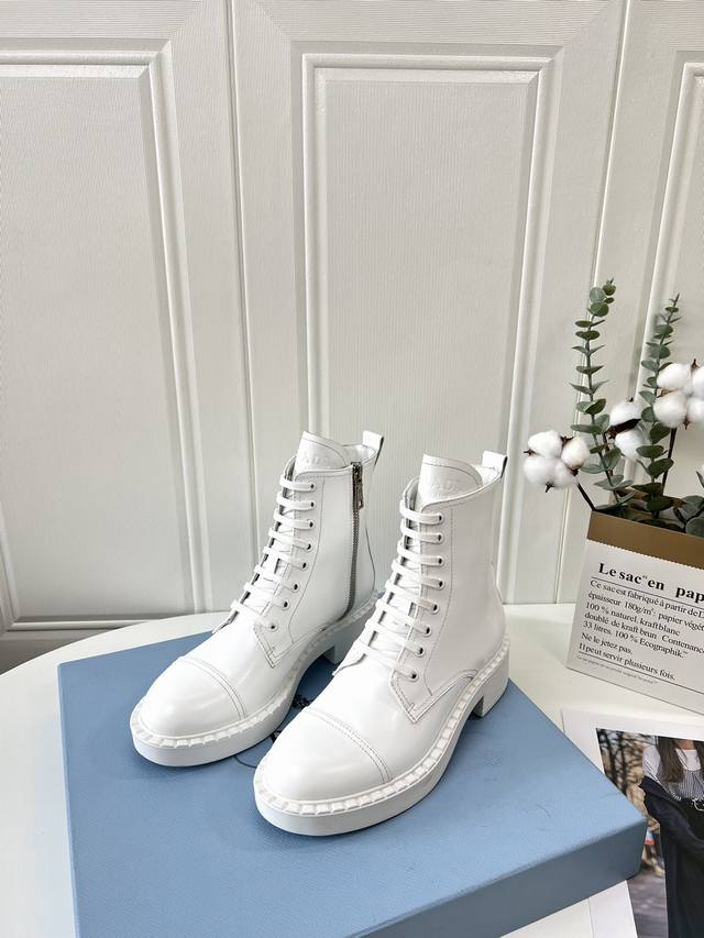 prad* 22nd Fall/Winter New Collection. This year's hottest triangle logo collect