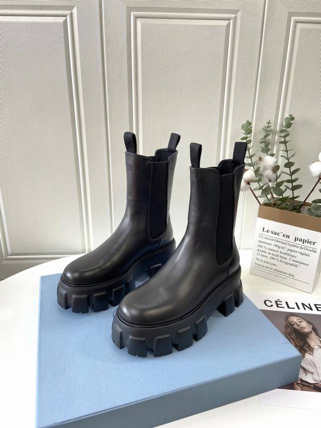 p's top-quality shoes are undoubtedly a hit this fall and winter! They're so stu