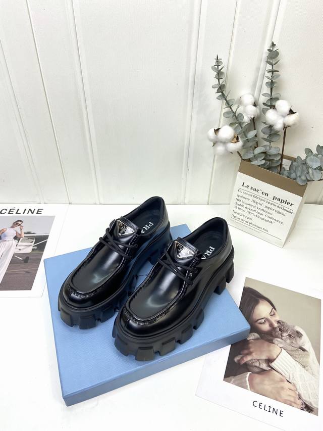 p new style classic wheel thick sole + classic loafer upper sole is not heavy, t