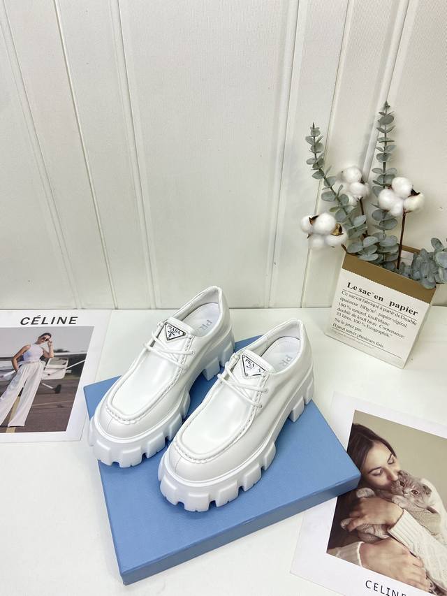 p new style classic wheel thick sole + classic loafer upper sole is not heavy, t