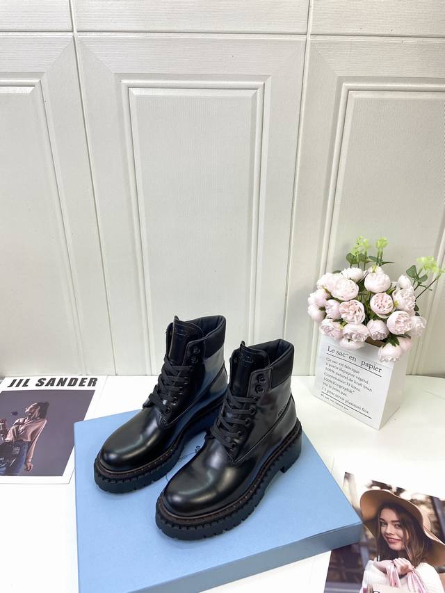 Factory p batch Thick-soled retro Martin boots made of imported waxed calfskin w