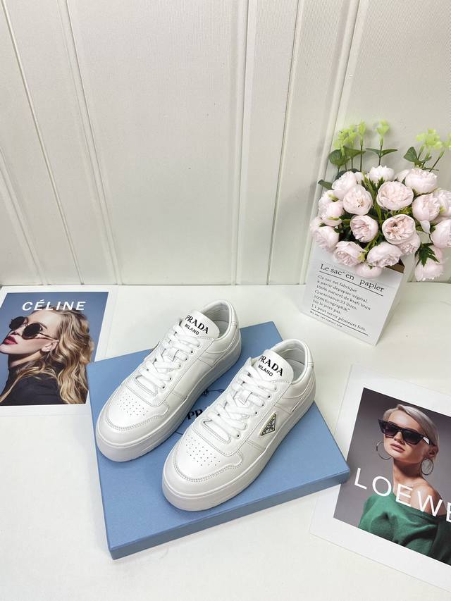 Factory batch certified Ad* Ss new sneakers with a stylish sole design, simple