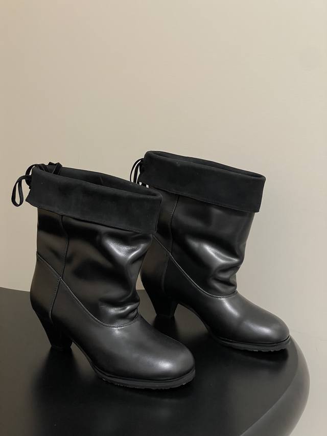 25Ss New Fall/Winter Cotemp Folding Round-Toe Pleated Boots for Commuters, High-