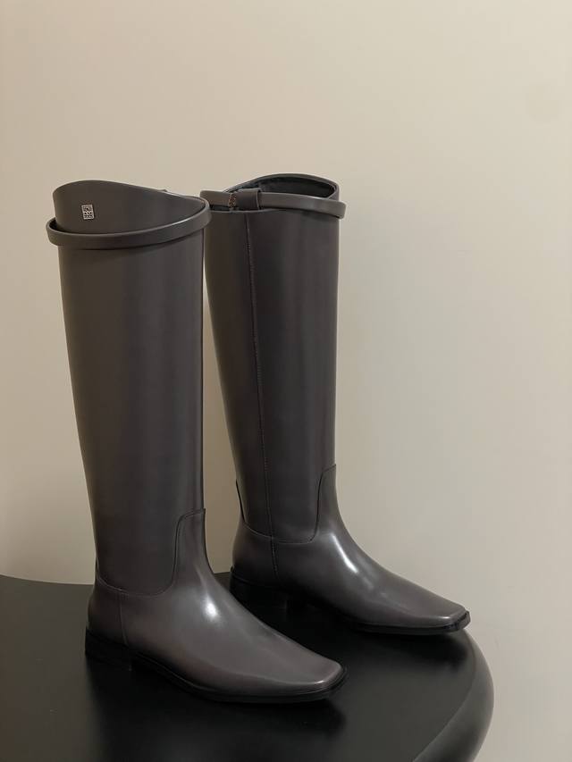 Toteme 2025Ss Fall/Winter Stunning Square-Toed Cavalier Boots, Minimalist Slip-O