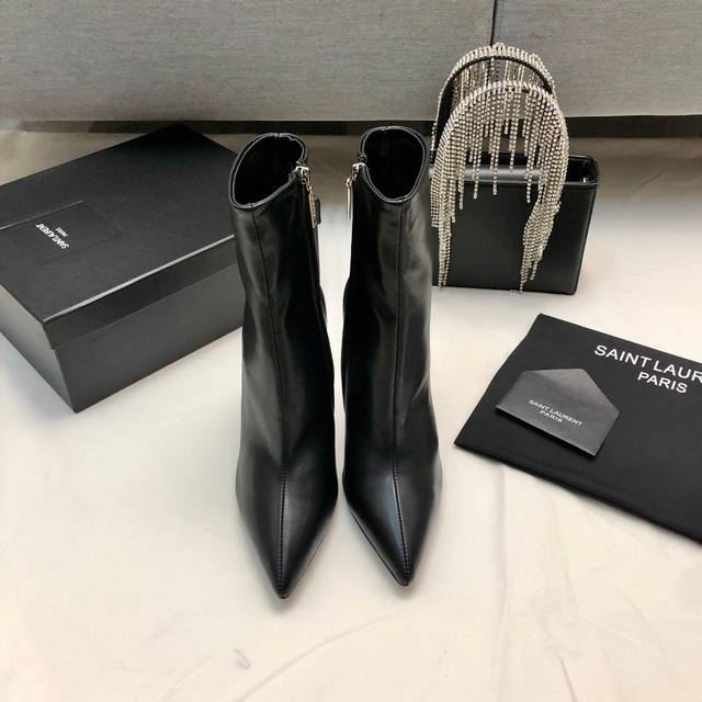 leather, stretch PU Saint Lauren Ysl Saint Laurent letter heel ankle bootsA mus