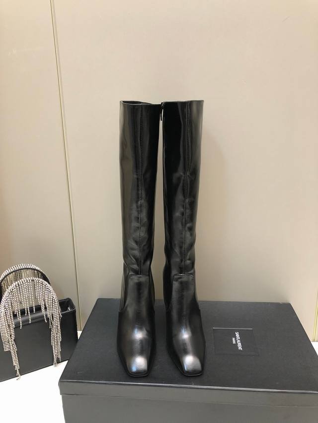 Saint Laurent counter autumn and winter hot-selling long boots, the latest side