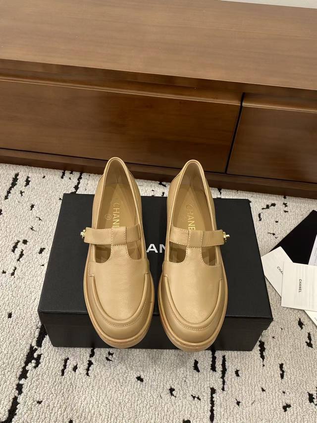 High-end loafers Chanel* Chanel 25Ss new hollow loafers With Chanel's double C