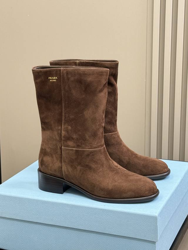 prada Fw25 New Arrival~ Prada Fw25 New Ankle Boots Suede is a perfect match for
