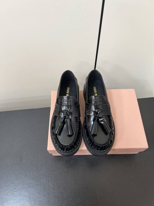 Miumiu25Fw New Tassel Loafers Small Leather Shoes Thick Heels and Thick Soles Th