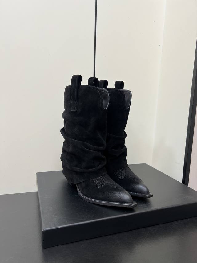 R13 Aw25 new autumn and winter product R13 This western boot has a retro suede p