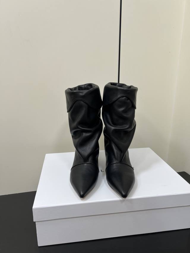 Isabel Marant 2025 | Autumn/Winter Show Pleated Ankle Boots The recurring tassel
