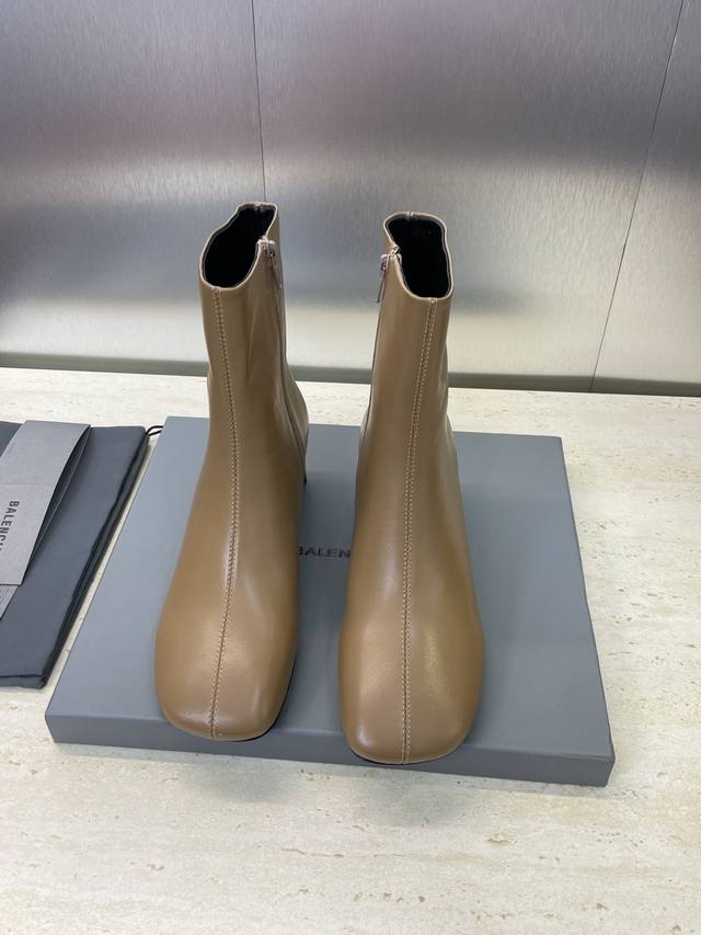 Factory p price p Balenciaga 2025 autumn and winter new style and nude Martin wo