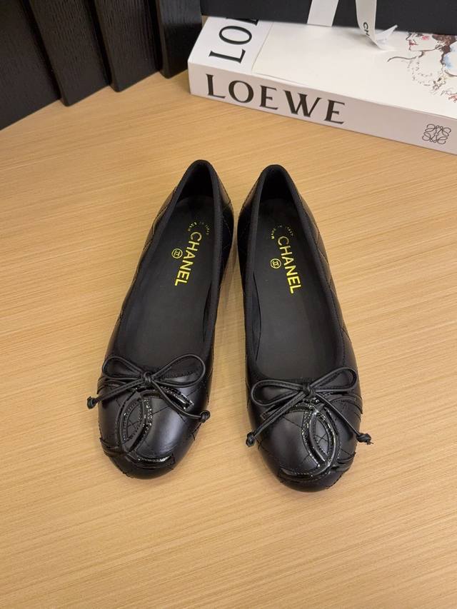 In stock *25 Counter genuine version!! Official catalog: Sizes: 35, 36, 37, 38,