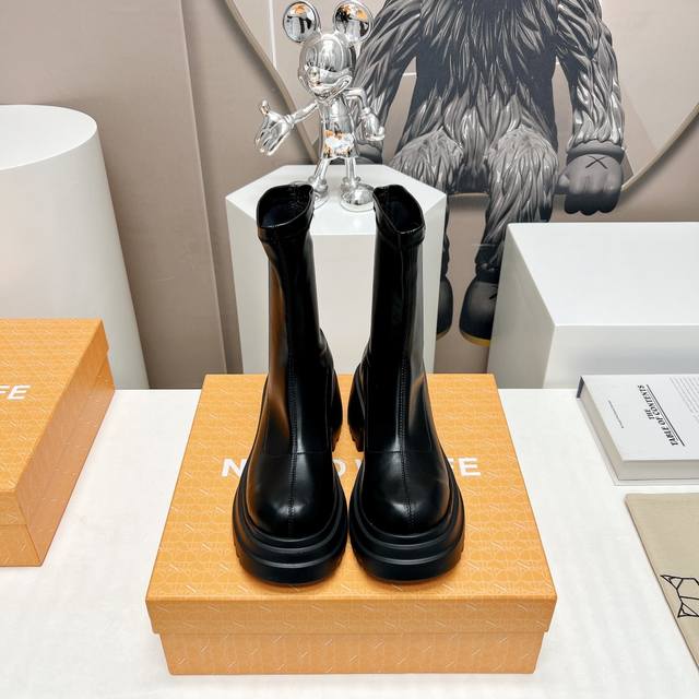 Factory: Exclusive top version Nakedwolf*24Vs latest autumn show sky-high waterp