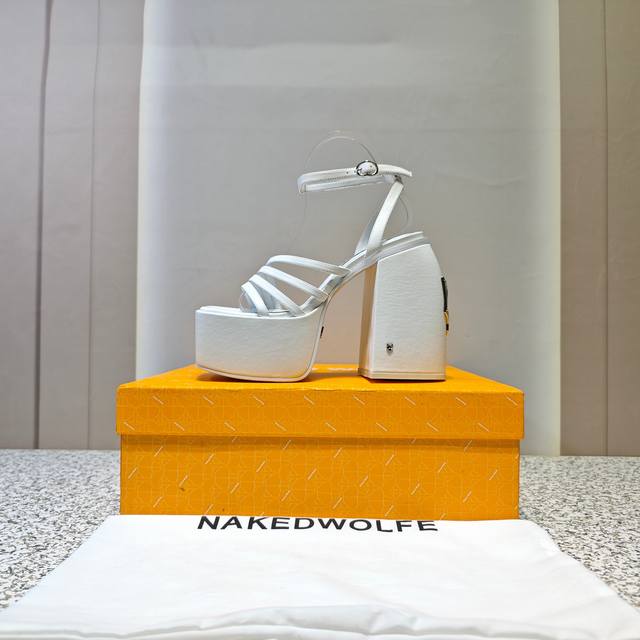 Highest-quality factory-made Nakedwolfe sky-high chunky-heeled platform sandals.