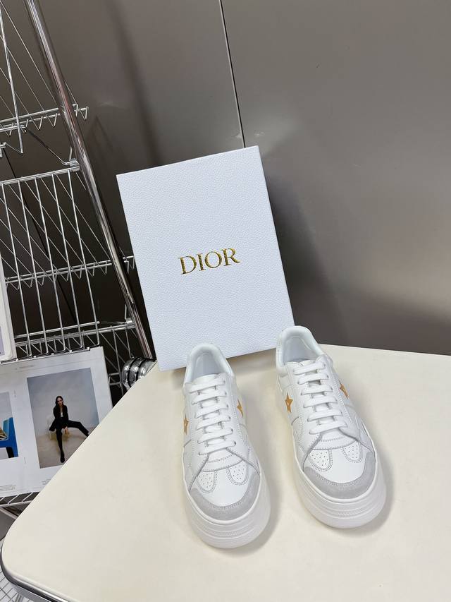 Dior's new platform shoes, thick-soled casual shoes. Purchased at Taikoo Hui for