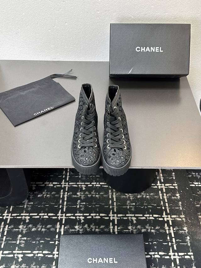 Maoli 65 Chanel Chanel 2025S Autumn and Winter Series Thin Strap Hollow Electric