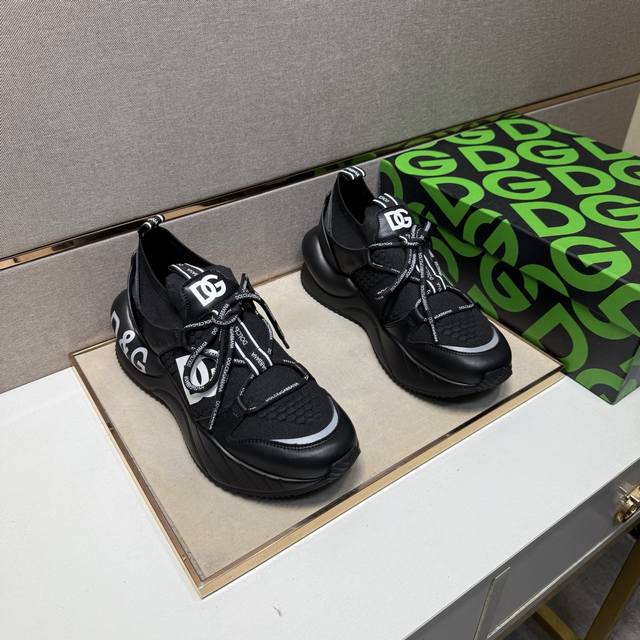 Factory direct price men's sports shoes original Dg