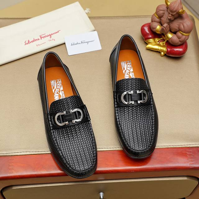 Factory direct price women's sports shoes, original Ferragamo new style loafers,