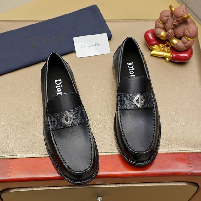 Factory direct price women's shoes and sportswear original Dior Hong Kong boutiq