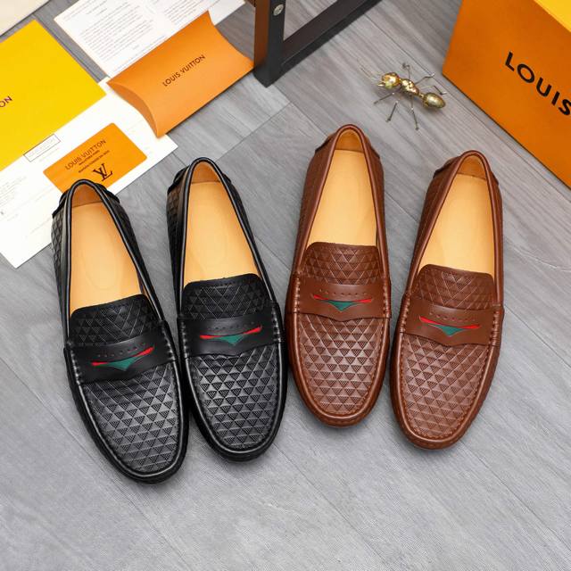 Factory direct price men's sports shoes original product. Trademark: Louis Vuitt