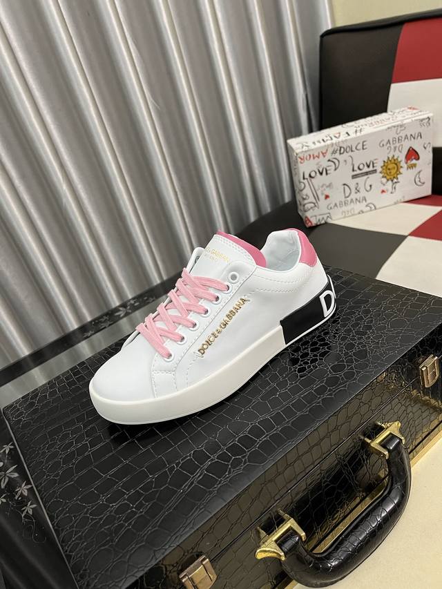 Factory direct price men's sports shoes original Dg