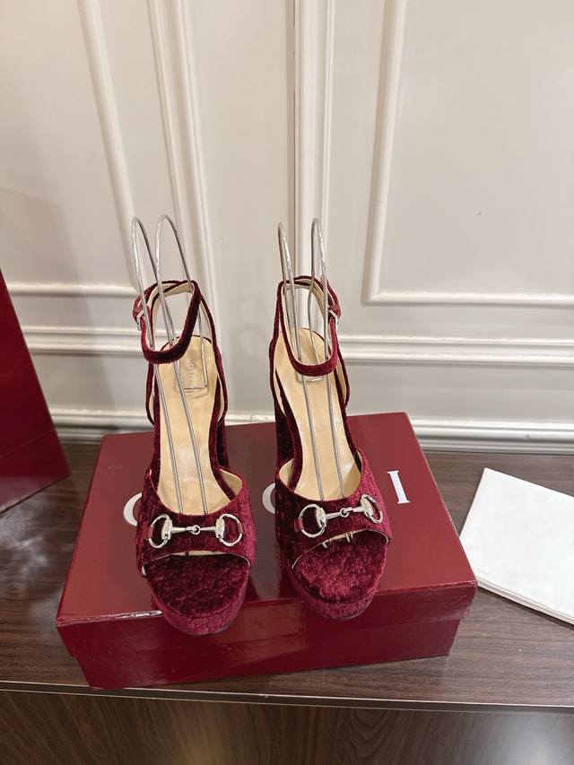 Factory direct women's shoes, sports shoes, original single, latest Gucci classi