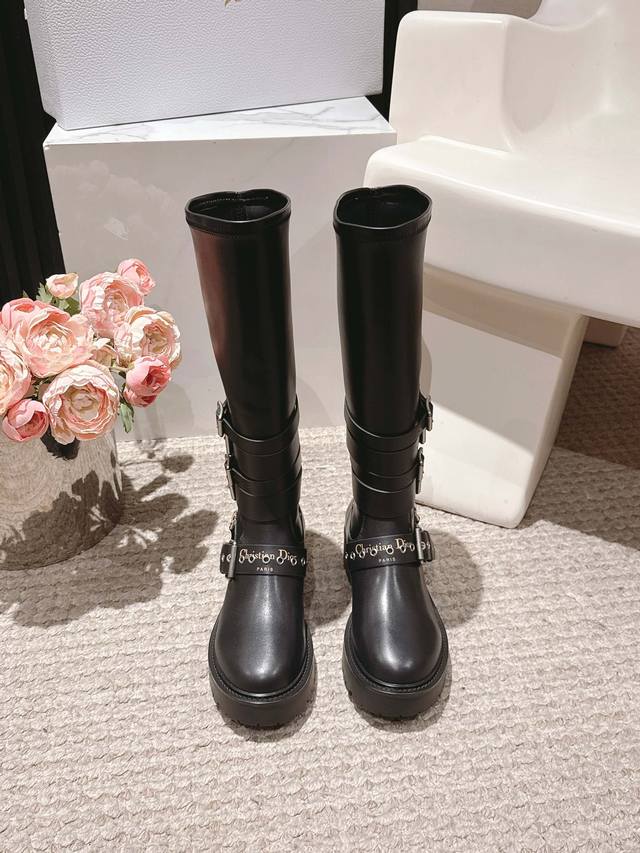 High-quality women's shoes and athletic wear, original quality. Dior 25 new mid-