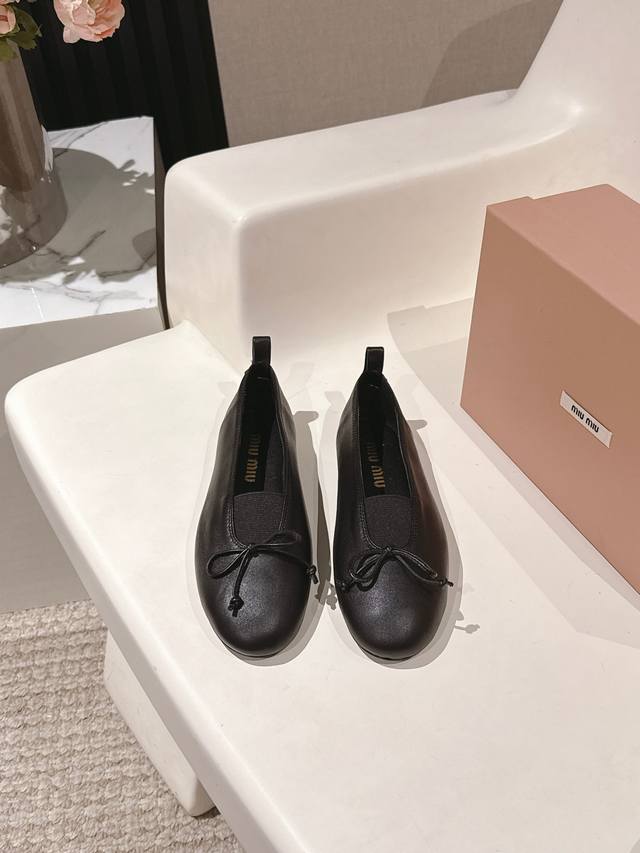 Factory Price P Women's Sports Shoes Original Miu Miu 2025 Spring/Summer New Bal