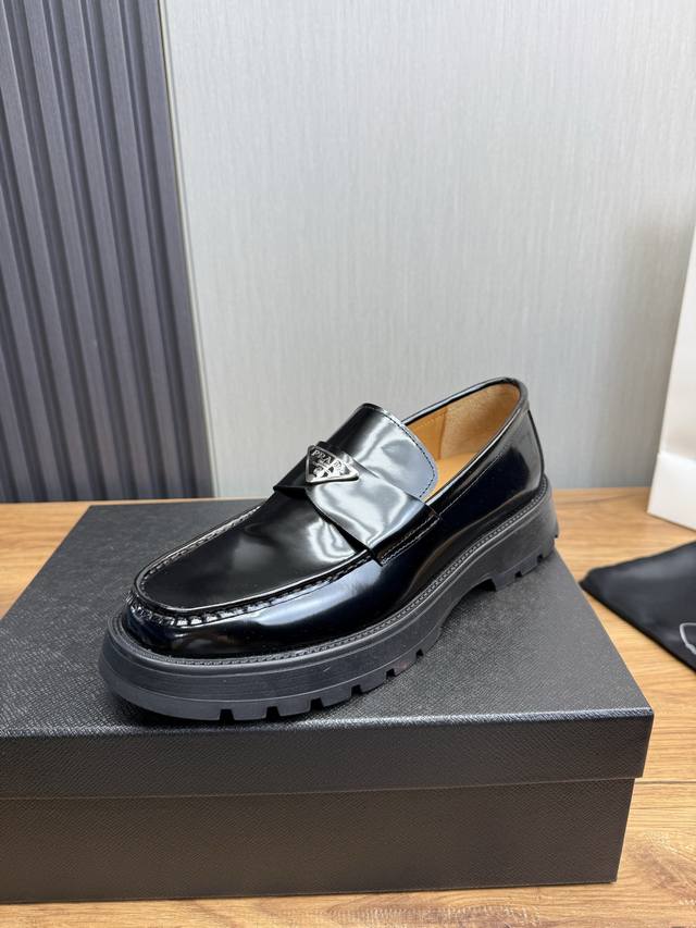 Factory direct price men's sports shoes, original quality Prada business casual