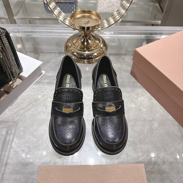 Factory Price P Women's Sports Shoes Original Miu Miu 25Ss Autumn/Winter New Dis