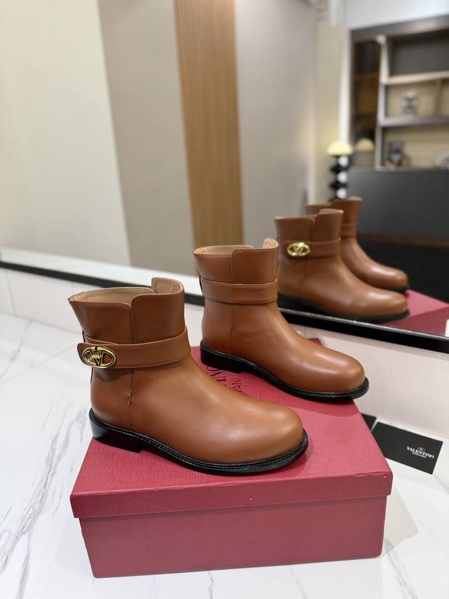 Factory direct women's shoes and athletic shoes, original Valentino Garavanivl -