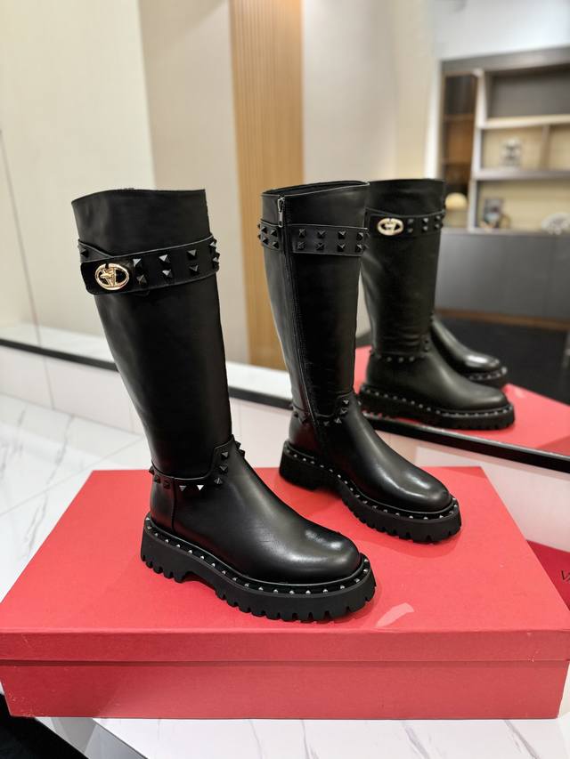 Factory direct women's sports shoes, original Valentino Garavanivl - V boutique